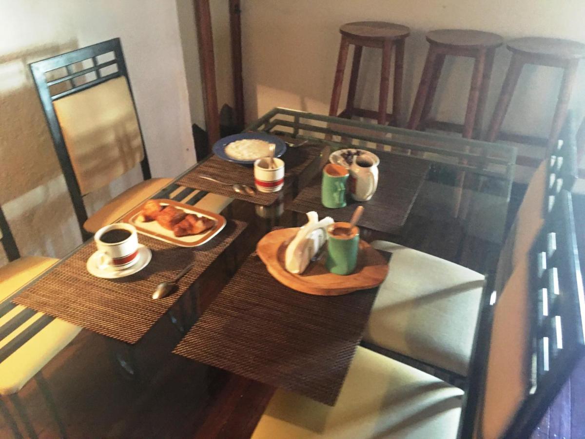 Le Fumoir Guest House Chambre Double Antananarivo Eksteriør billede